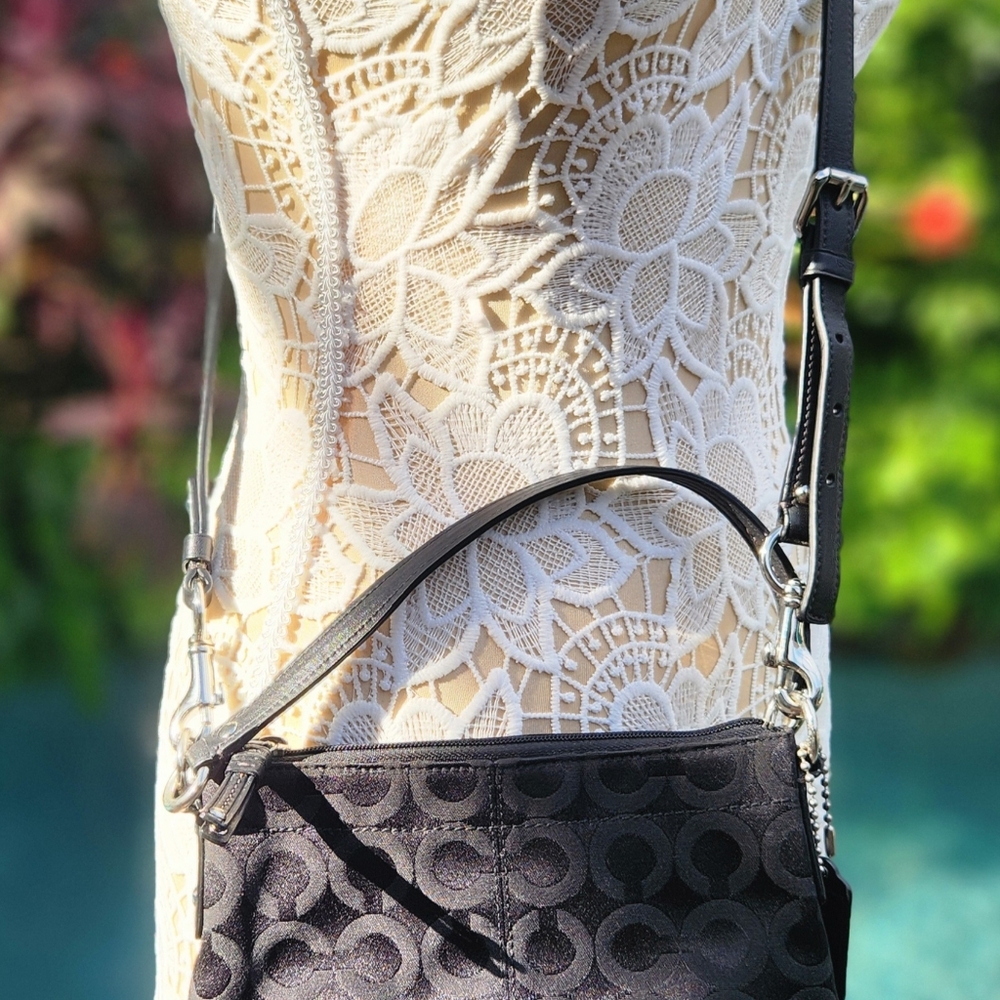 Coach Brook Op Art black convertible crossbody bag. EUC - Picture 2 of 16